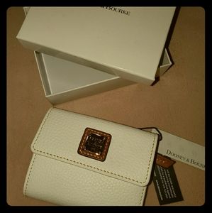 Dooney and Bourke wallet